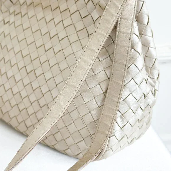 Bottega Veneta Shoulder Bag - Picture 9 of 16